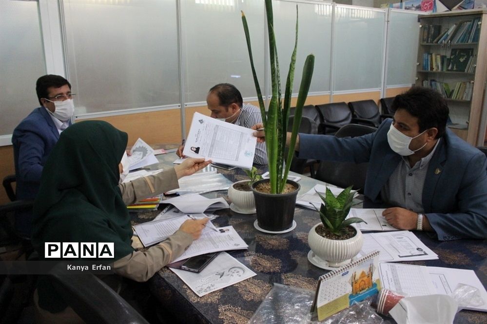 نشست کمیته داوری مدارک مربیان نمونه پیشتاز استان بوشهر