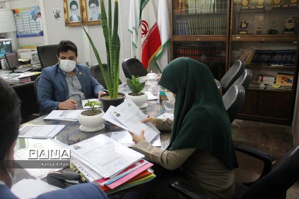 نشست کمیته داوری مدارک مربیان نمونه پیشتاز استان بوشهر