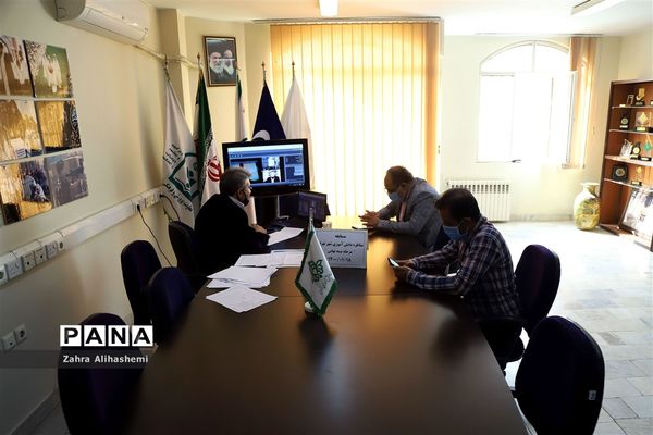 مرحله نیمه نهایی مناظره دانش‌آموزان دختر شهر تهران