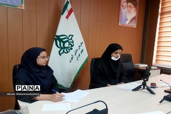 مناظره دانش آموزان منطقه ۲  با مناطق ۳ و ۸