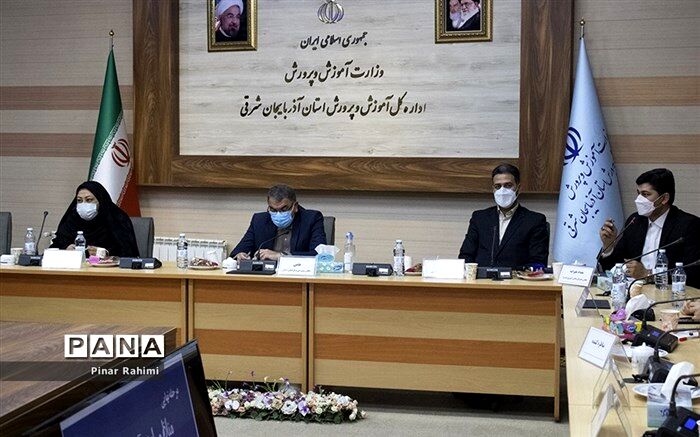 برگزاری مرحله پایانی مسابقات مناظره دانش آموزی آذربایجان شرقی