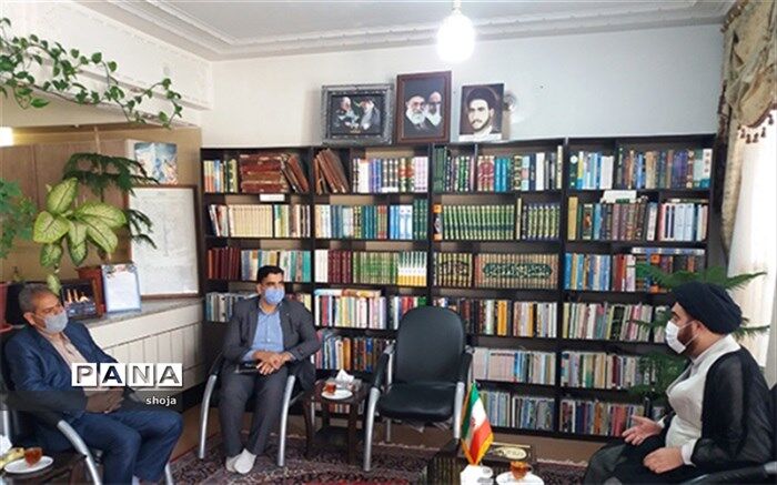 دیدار مدیرآموزش و پرورش فلاورجان با امام جمعه شهر قهدریجان