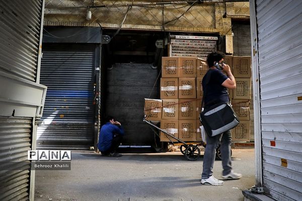 نه چرخ گاری می‌چرخد، نه چرخ زندگی