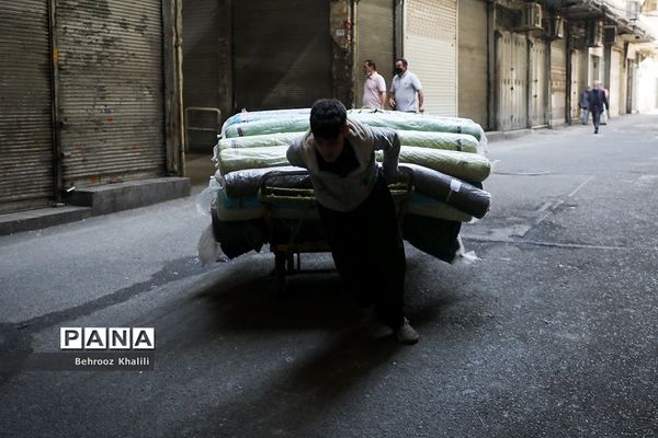 نه چرخ گاری می‌چرخد، نه چرخ زندگی