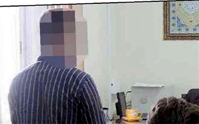 درگیری با مشتری و کوری مرد حجره‌دار