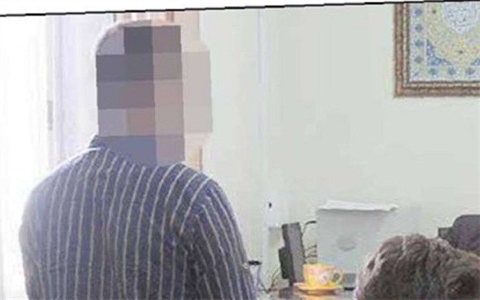 درگیری با مشتری و کوری مرد حجره‌دار