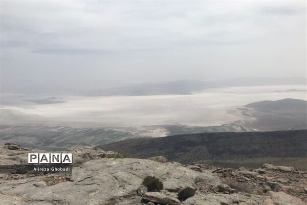 صعود تیم کوهنوردی فرهنگیان فارس به قله دال نشین در شهرستان ارسنجان