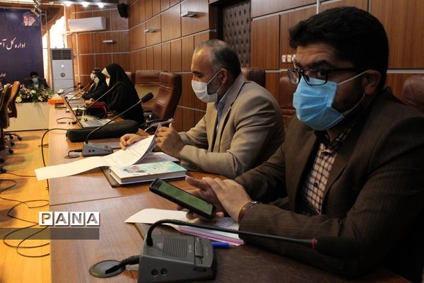 نشست کارگروه ستادی تعاونی‌های آموزشگاهی سازمان دانش‌آموزی خوزستان