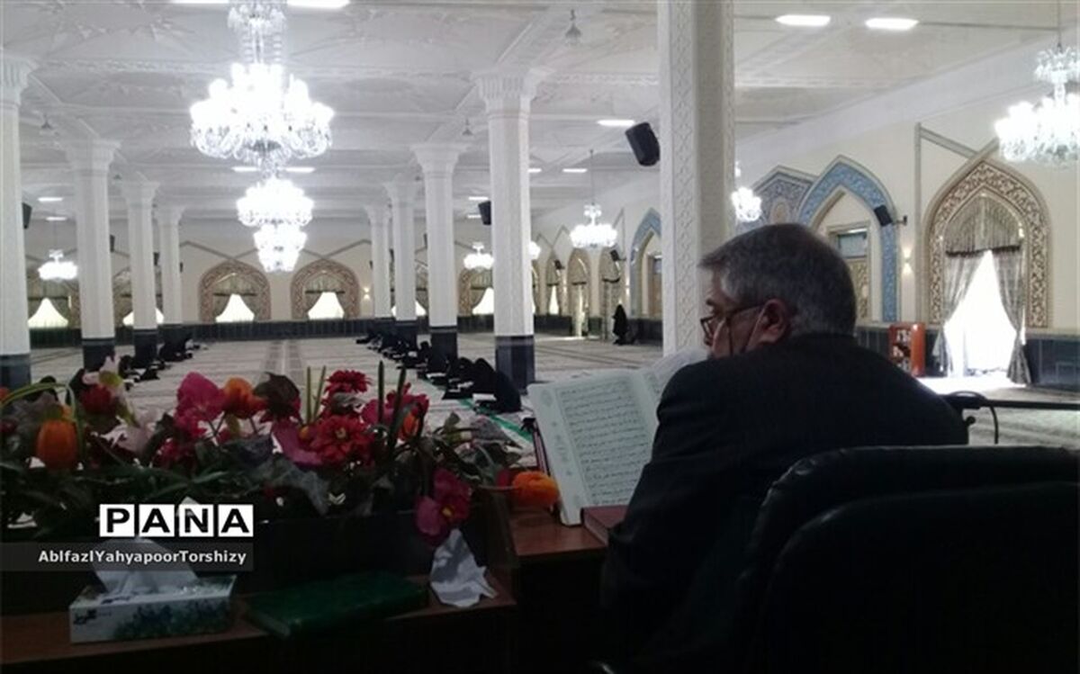 برگزاری جلسه قرآن  مجید در زیارتگاه  شهید آیت الله مدرس کاشمر
