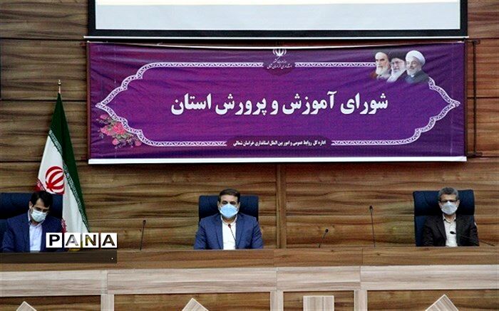 تکریم معلمان وظیفه همه سازمان ها و نهادها و توجه به آینده سازان است