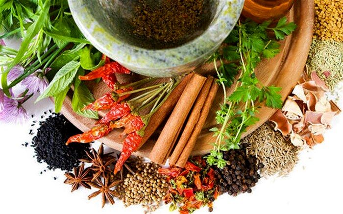 نوشیدن آب یخ در افطار بسیار خطرناک است