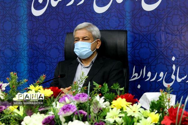 نشست  اعضای هیات رئیسه مجلس دانش‌آموزی کشور با وزیر آموزش و پرورش