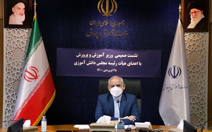 حاجی میرزایی: «مجلس دانش‌آموزی» یک نهاد تشریفاتی نیست