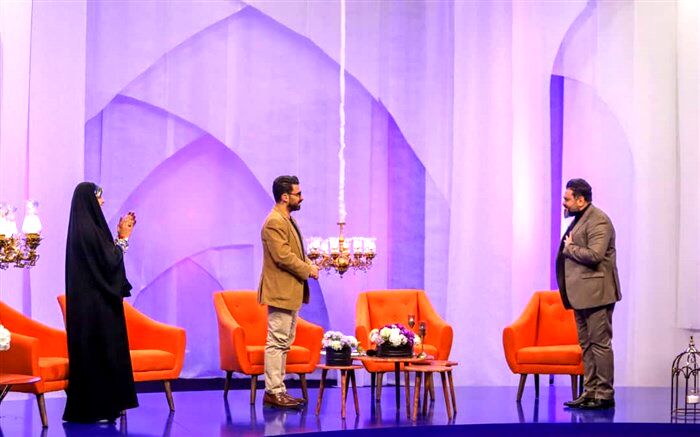 مردی که با دستان خود فراز و نشیب های زندگی را تراش داد