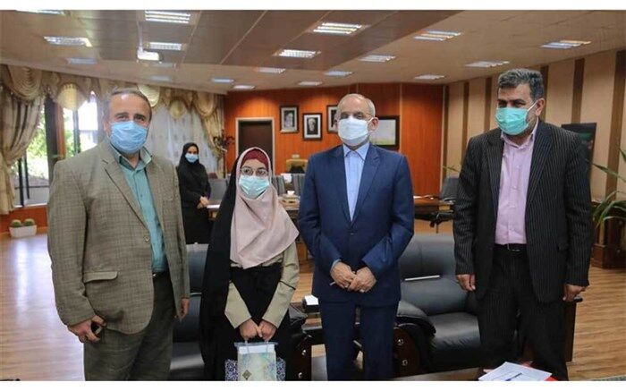 تجلیل وزیر آموزش‌وپرورش از «دانش‌آموز قصه‌گو و مروج برتر کتاب‌خوانی کشور»