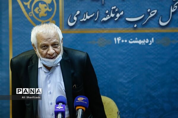 نشست خبری اسدالله بادام چیان دبیر کل حزب موتلفه اسلامی