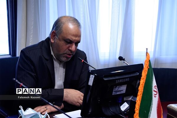 اولین نشست اداره کل امور تربیتی، مشاوره و مراقبت در برابر آسیب‌های اجتماعی در سال ۱۴۰۰