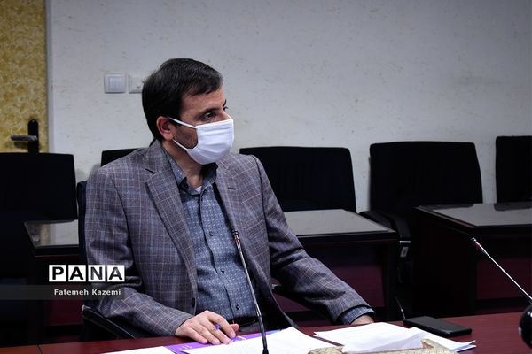 اولین نشست اداره کل امور تربیتی، مشاوره و مراقبت در برابر آسیب‌های اجتماعی در سال ۱۴۰۰