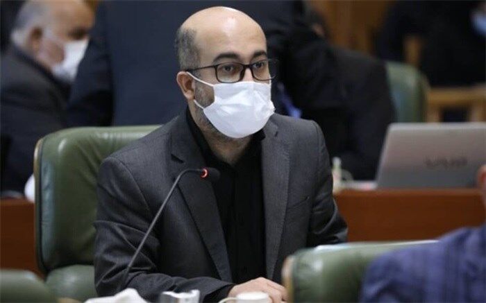 انتقاد سخنگوی شورای شهر تهران از فوریت در ارائه مجوزها در ماه‌های پایانی شورا