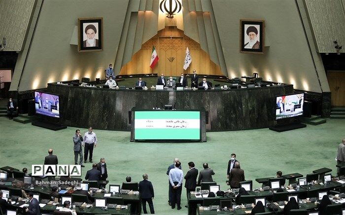نحوه هزینه یک میلیارد یورو برای مبارزه با کرونا بررسی می‌شود