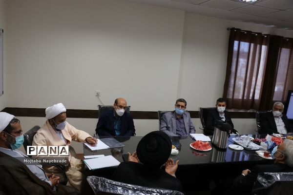 نشست هم اندیشی  با هدف تولید محتوا برای کودکان پیش دبستانی و دبستانی در مشهد