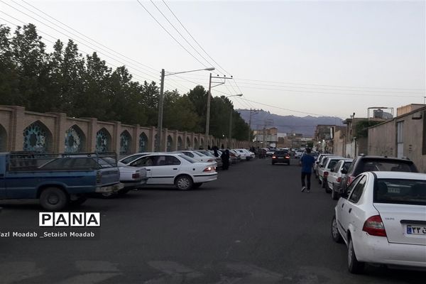 حضور پرشور مردم  کاشمر در پنجشنبه شب در امامزاده سید حمزه