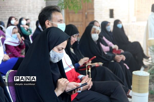 آیین اختتامیه جشنواره تابستان شاد و افتتاحیه جشنواره پنجره‌های امید در رباط‌کریم