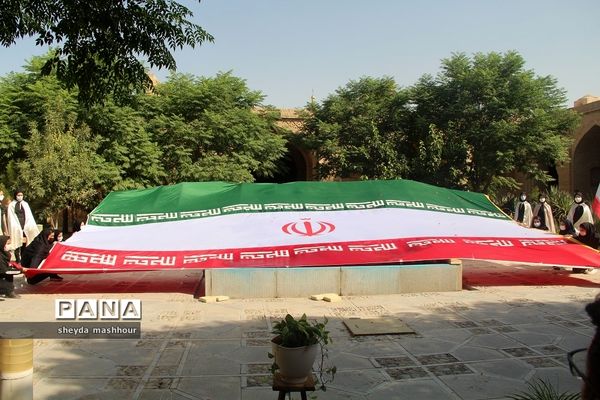 آیین اختتامیه جشنواره تابستان شاد و افتتاحیه جشنواره پنجره‌های امید در رباط‌کریم