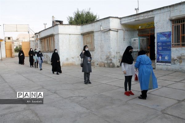 بازدید مدیرکل آموزش و پرورش خراسان‌رضوی  از روند برگزاری کنکور سراسری در کلات