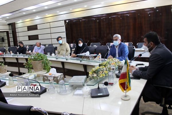 تجلیل از مقام آوران جشنواره کشوری معلمان هنرمند استان بوشهر