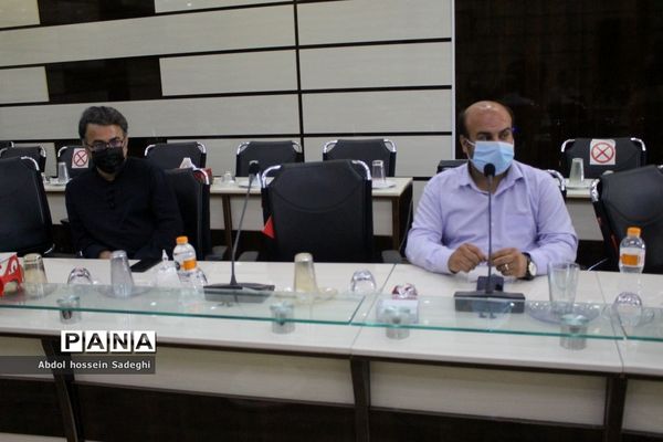 تجلیل از مقام آوران جشنواره کشوری معلمان هنرمند استان بوشهر