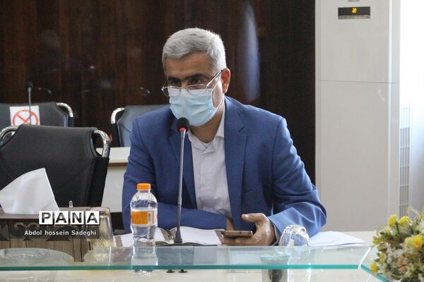 تجلیل از مقام آوران جشنواره کشوری معلمان هنرمند استان بوشهر
