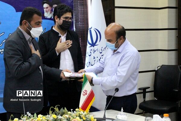 تجلیل از مقام آوران جشنواره کشوری معلمان هنرمند استان بوشهر