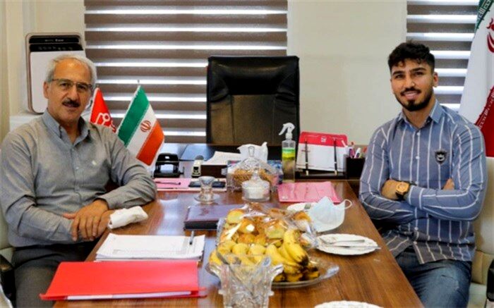 بازیکن اخراجی تراکتور مجوز بازگشت گرفت