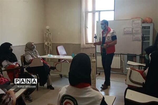 برگزاری برنامه توان افزایی در پایگاه امداد و نجات شهرستان رباط کریم