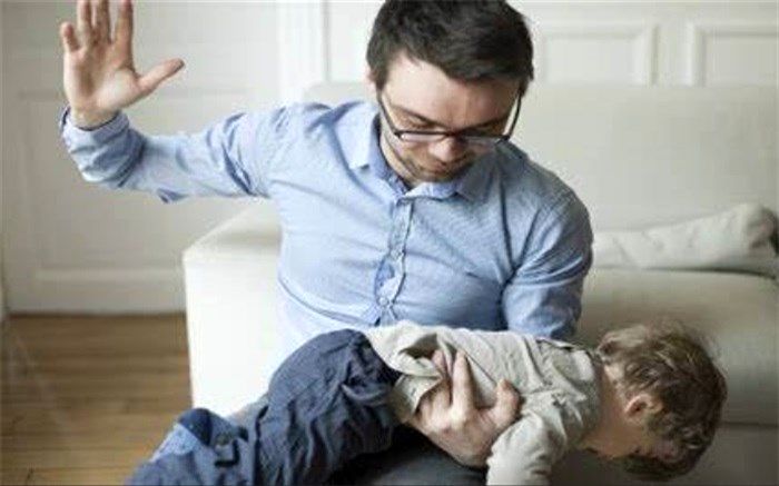 تنبیه بدنی به روند رشد و سلامت کودکان آسیب می‌زند