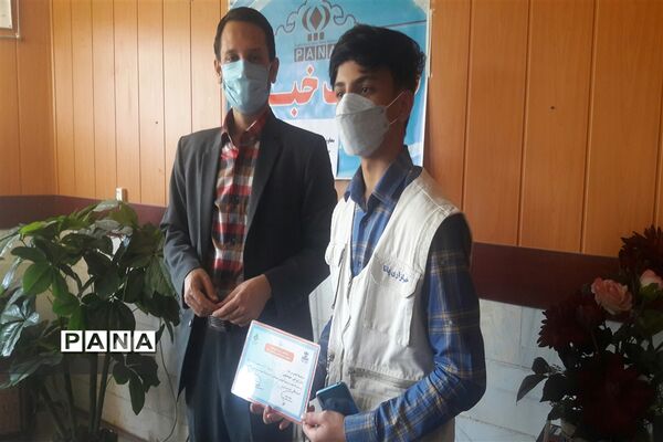 جلسه توجیهی خبرنگاران پانا کاشمر و اهدای گواهی دوره آموزش مجازی خبرنگاری کشوری