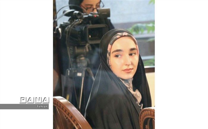 یکی از پایه ها و ارکان نظام تعلیم و تربیت، حضور مداوم و فعال مشاوران در مدارس است
