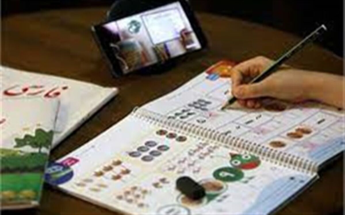 اهدای 1489دستگاه تبلت به دانش‌آموزان تحت حمایت زنجانی