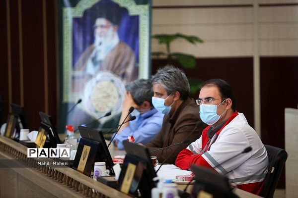 جلسه ستاد مدیریت و مقابله با بیماری کرونا استان تهران