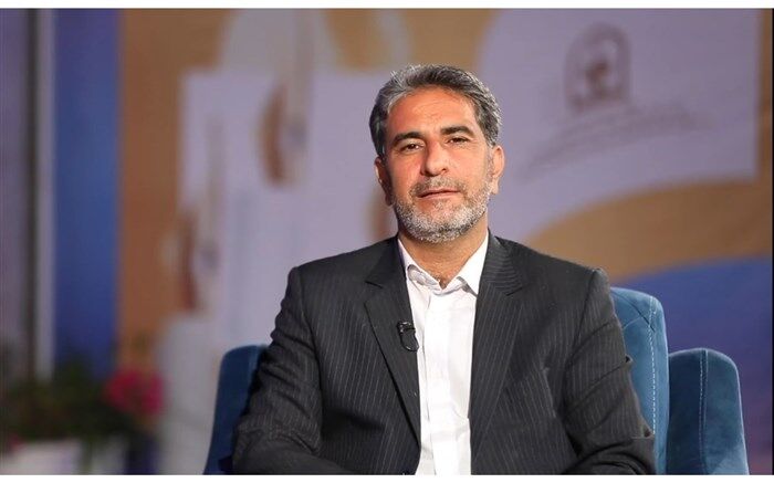 به کمک معلمان مولف می‌توانیم الگوهای زیبای تعلیم و تربیت را به جامعه معرفی کنیم