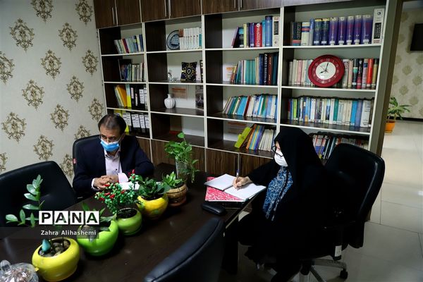 بازدید مدیرکل آموزش و پرورش شهر تهران از مرکز مشاوره توحید