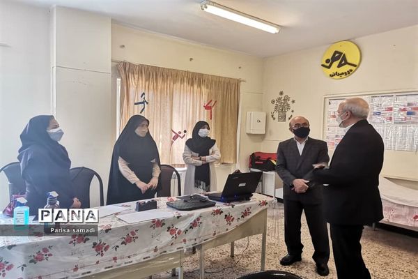 تزریق واکسن کرونا به عوامل اجرایی سیزدهمین دوره انتخابات ریاست جمهوری در منطقه ۱۳