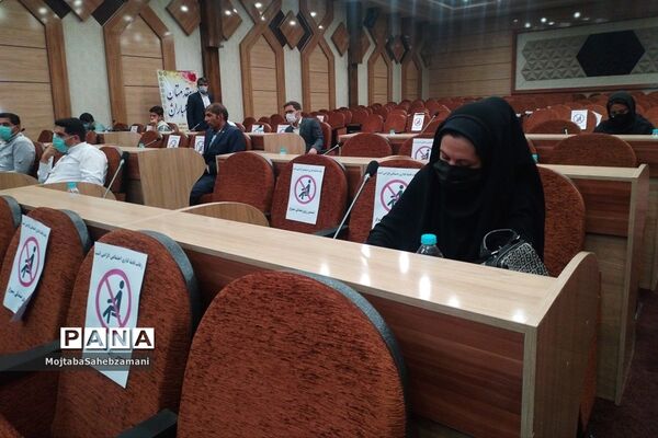 تقدیر از بانک‌های عامل و کارآفرین برتر کمیته امداد حضرت خمینی شهرستان کاشمر