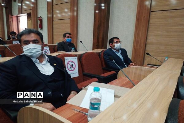 تقدیر از بانک‌های عامل و کارآفرین برتر کمیته امداد حضرت خمینی شهرستان کاشمر