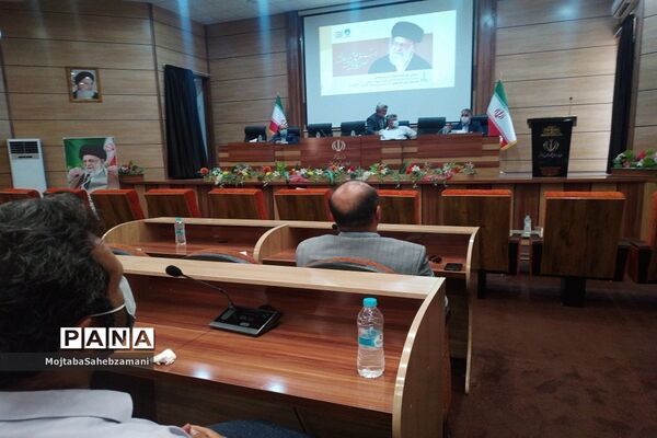 تقدیر از بانک‌های عامل و کارآفرین برتر کمیته امداد حضرت خمینی شهرستان کاشمر