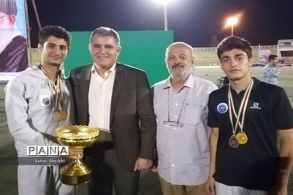 کسب مقام اول مانع 400متر و مقام سوم تیمی در مسابقات دوومیدانی نوجوانان کشورتوسط نوجوان ملاردی