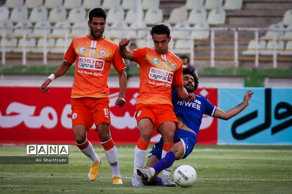 دیدار تیم های استقلال - سایپا