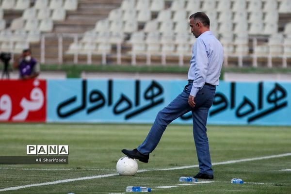 دیدار تیم های استقلال - سایپا