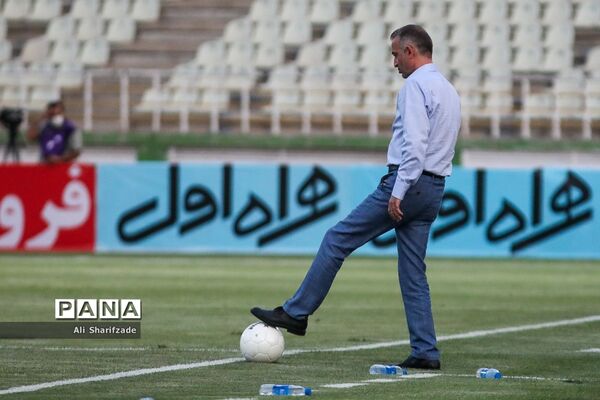 دیدار تیم های استقلال - سایپا